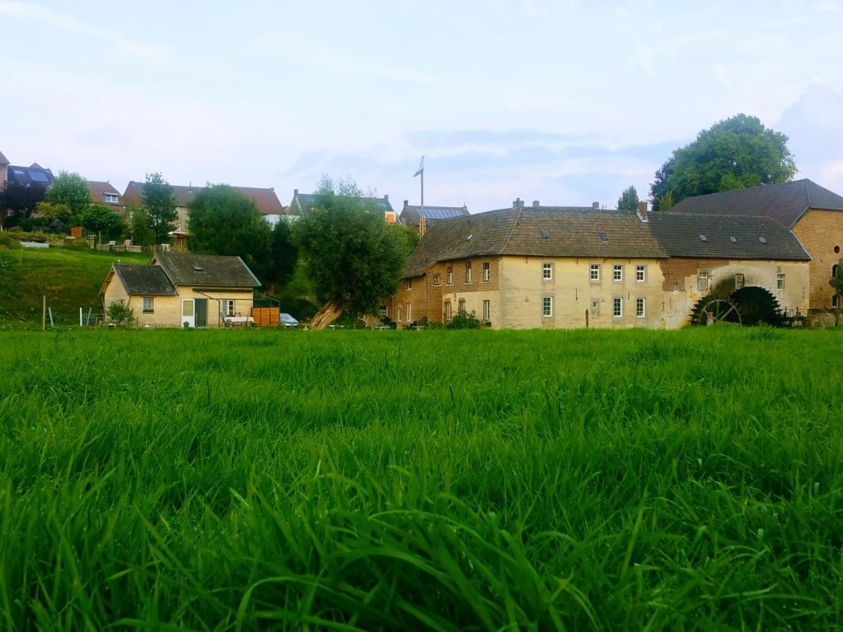 Aan De Watermolen Vakantiewoningen Wijlre Eksteriør bilde